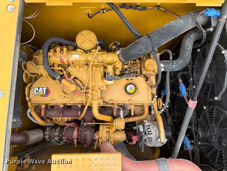 image for item FN3537 2022 Caterpillar 330 excavator