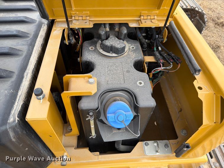image for item FN3537 2022 Caterpillar 330 excavator