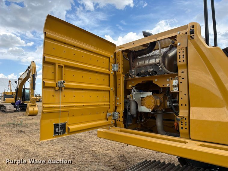 image for item FN3537 2022 Caterpillar 330 excavator