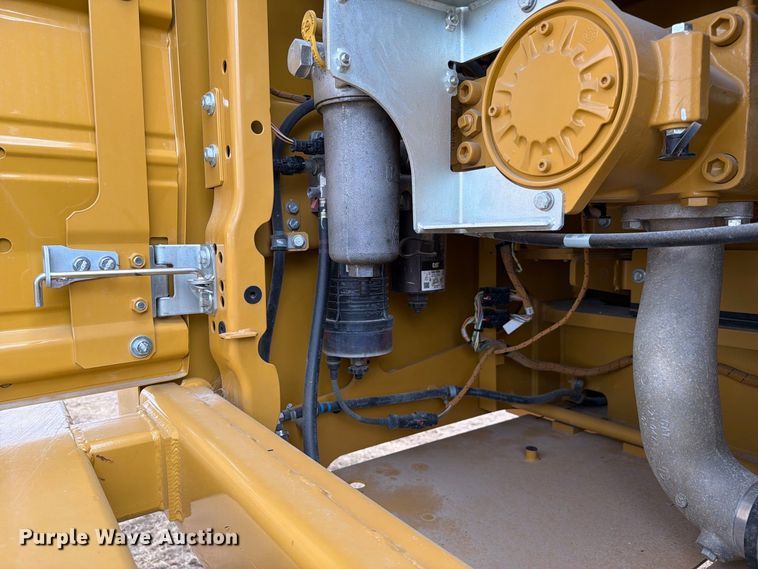 image for item FN3537 2022 Caterpillar 330 excavator