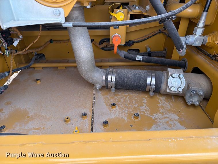 image for item FN3537 2022 Caterpillar 330 excavator