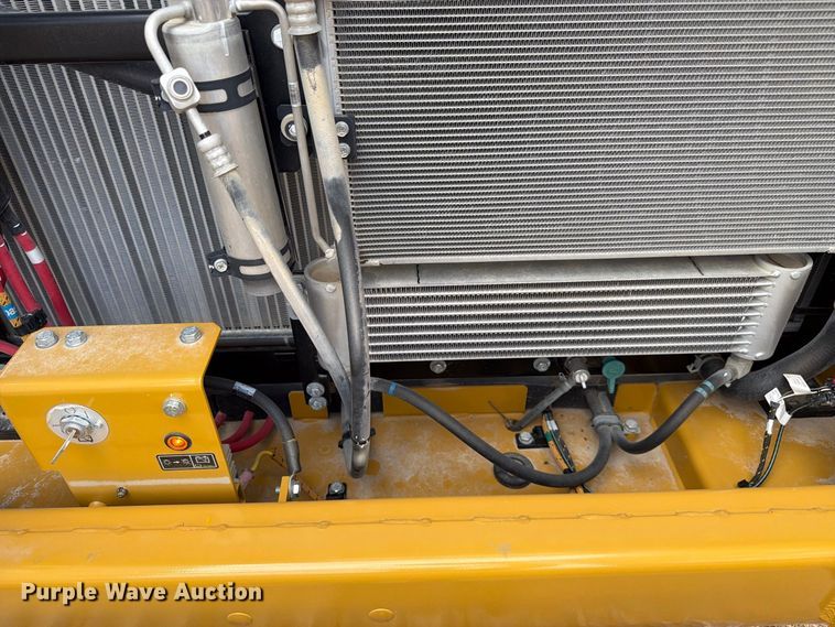 image for item FN3537 2022 Caterpillar 330 excavator