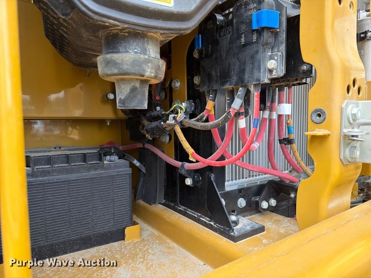 image for item FN3537 2022 Caterpillar 330 excavator