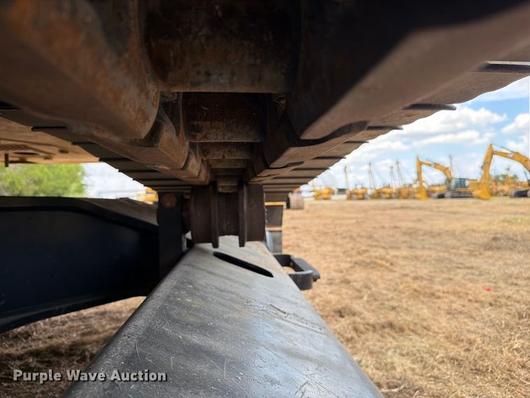 image for item FN3537 2022 Caterpillar 330 excavator