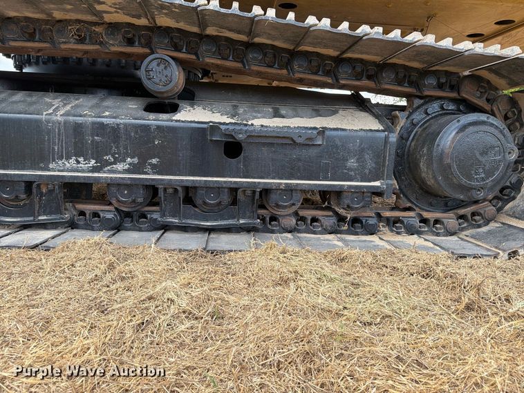 image for item FN3537 2022 Caterpillar 330 excavator