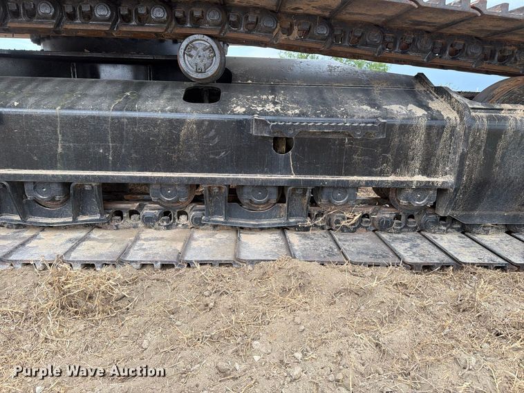 image for item FN3537 2022 Caterpillar 330 excavator