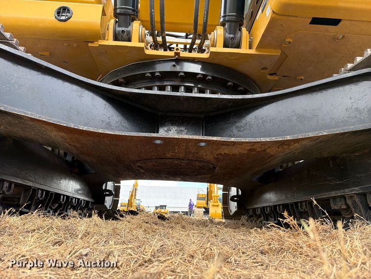 image for item FN3537 2022 Caterpillar 330 excavator