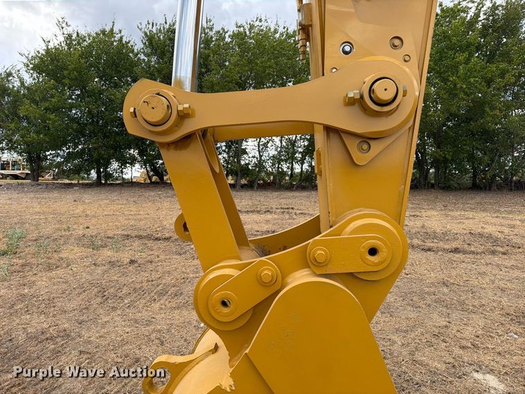 image for item FN3538 2023 Caterpillar 330 excavator