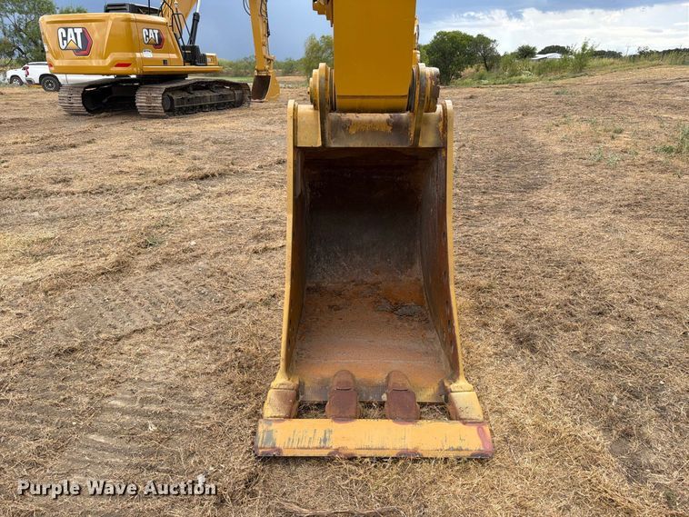 image for item FN3538 2023 Caterpillar 330 excavator