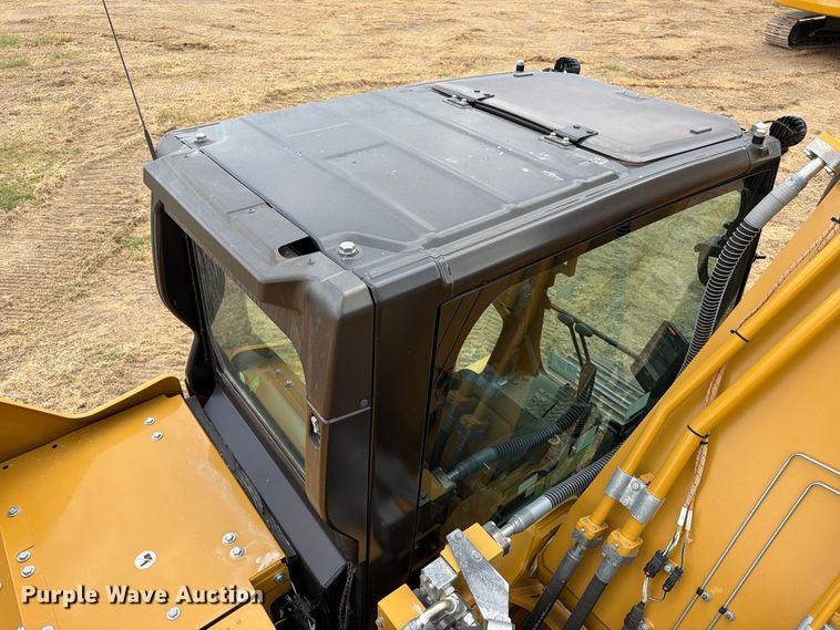 image for item FN3538 2023 Caterpillar 330 excavator