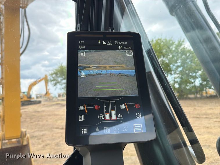 image for item FN3538 2023 Caterpillar 330 excavator