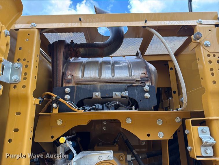 image for item FN3538 2023 Caterpillar 330 excavator