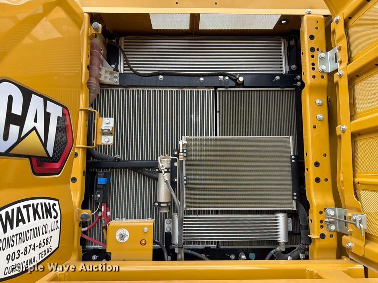 image for item FN3538 2023 Caterpillar 330 excavator