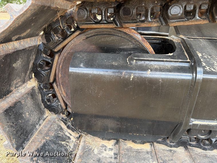 image for item FN3538 2023 Caterpillar 330 excavator