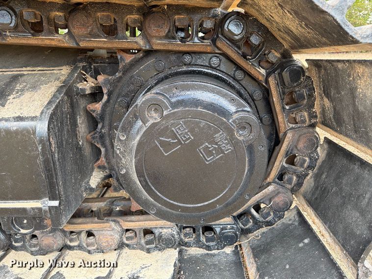 image for item FN3538 2023 Caterpillar 330 excavator