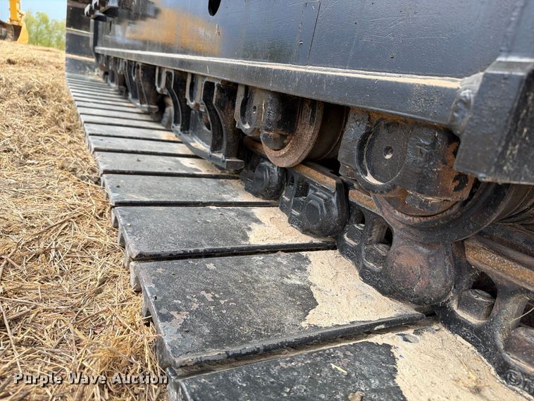 image for item FN3538 2023 Caterpillar 330 excavator