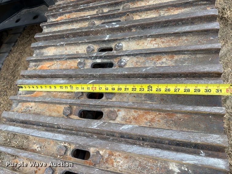 image for item FN3538 2023 Caterpillar 330 excavator