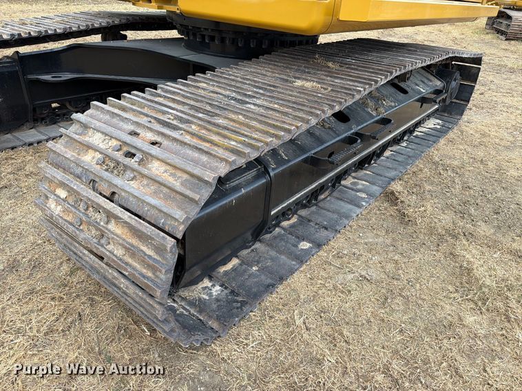 image for item FN3538 2023 Caterpillar 330 excavator