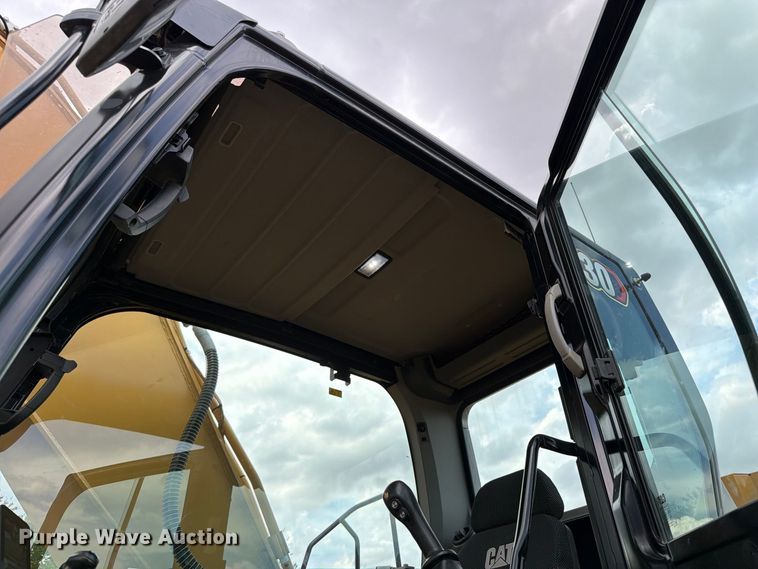 image for item FN3539 2020 Caterpillar 330 excavator
