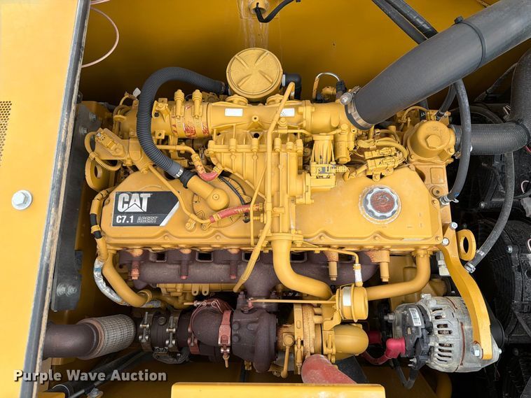 image for item FN3539 2020 Caterpillar 330 excavator