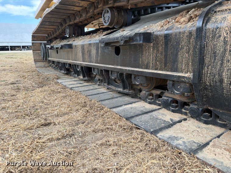 image for item FN3539 2020 Caterpillar 330 excavator