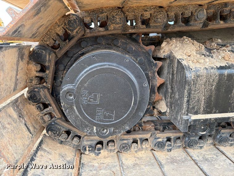 image for item FN3539 2020 Caterpillar 330 excavator