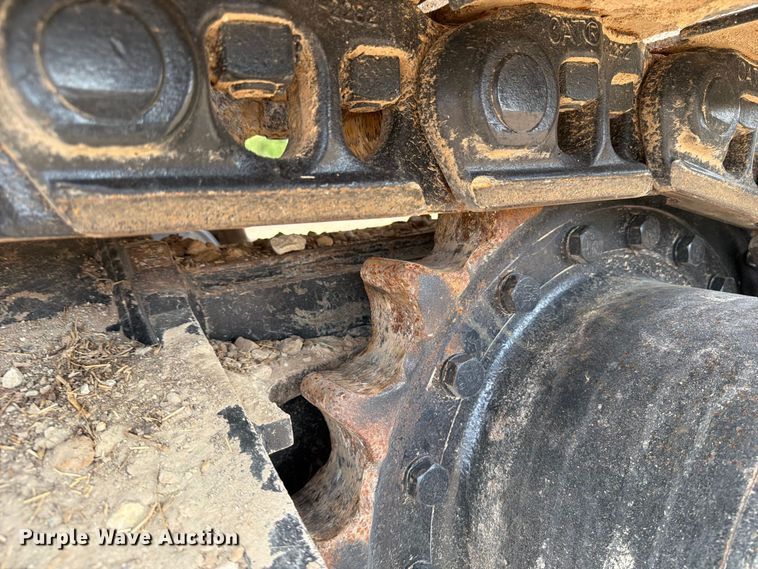 image for item FN3539 2020 Caterpillar 330 excavator