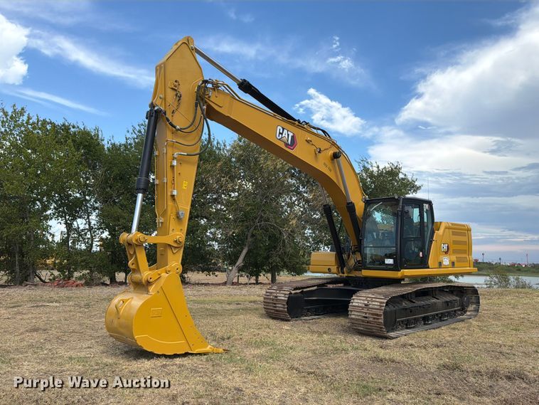 2022 Caterpillar 330 TC excavator