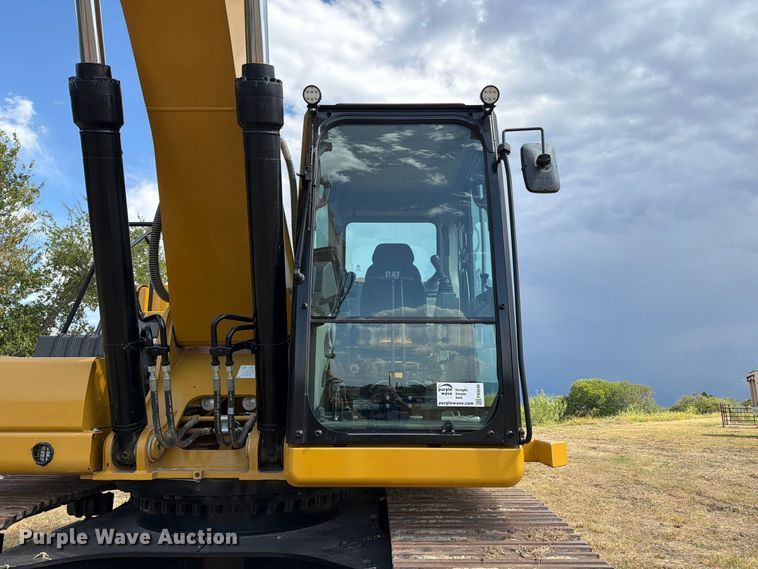image for item FN3540 2022 Caterpillar 330 TC excavator