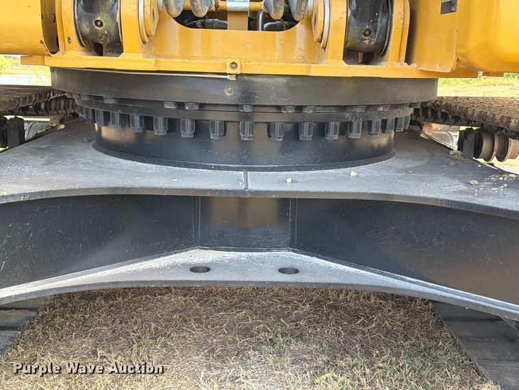image for item FN3540 2022 Caterpillar 330 TC excavator