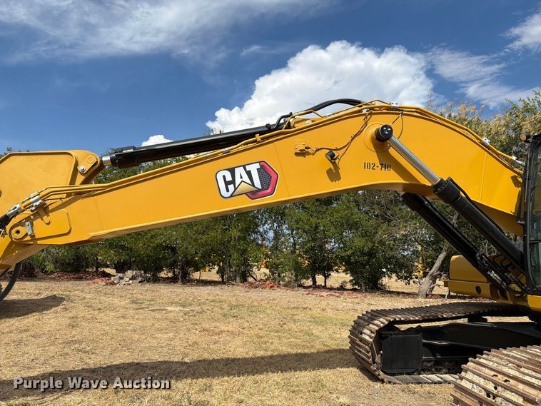 image for item FN3540 2022 Caterpillar 330 TC excavator