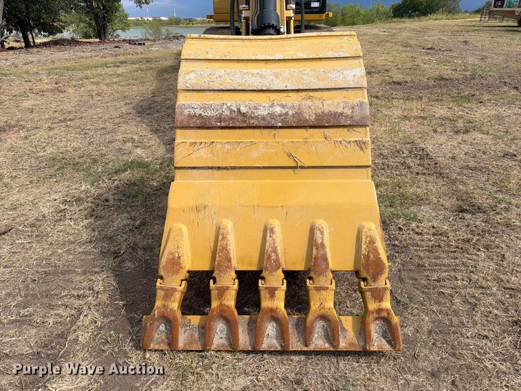image for item FN3540 2022 Caterpillar 330 TC excavator