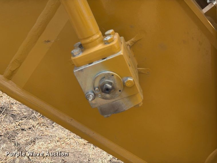 image for item FN3540 2022 Caterpillar 330 TC excavator