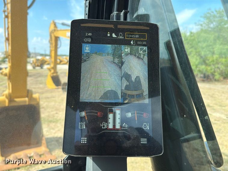 image for item FN3540 2022 Caterpillar 330 TC excavator