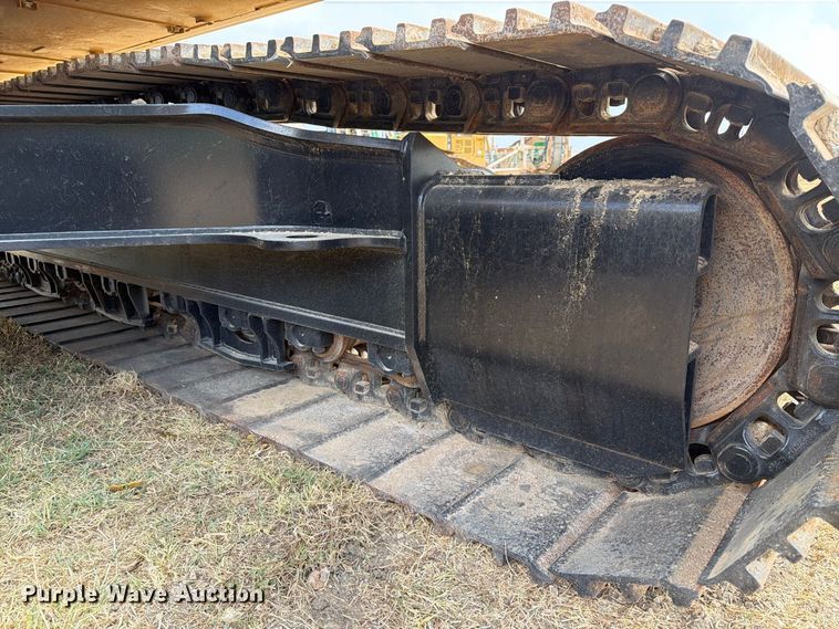 image for item FN3540 2022 Caterpillar 330 TC excavator
