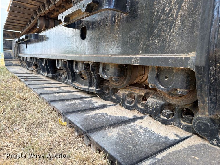 image for item FN3540 2022 Caterpillar 330 TC excavator