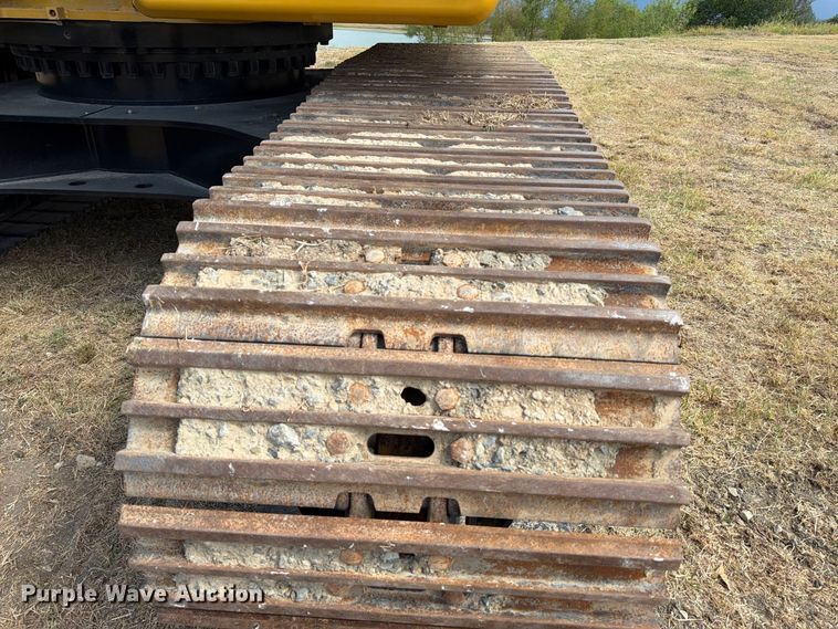 image for item FN3540 2022 Caterpillar 330 TC excavator