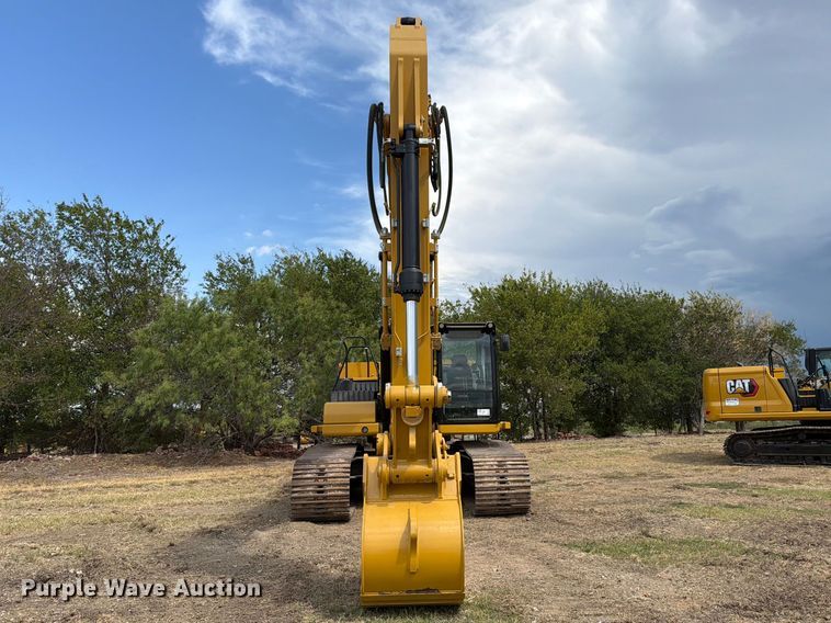 image for item FN3541 2022 Caterpillar 330 TC excavator