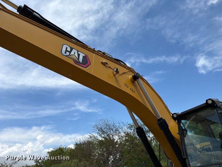 image for item FN3541 2022 Caterpillar 330 TC excavator