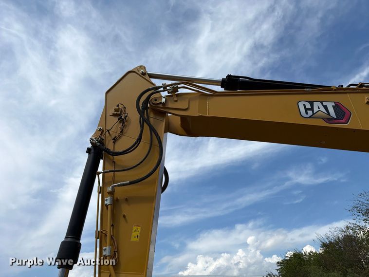 image for item FN3541 2022 Caterpillar 330 TC excavator