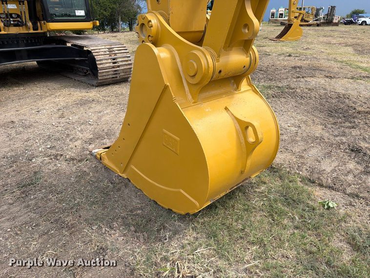 image for item FN3541 2022 Caterpillar 330 TC excavator