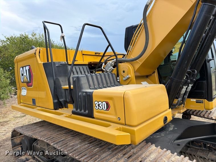image for item FN3541 2022 Caterpillar 330 TC excavator