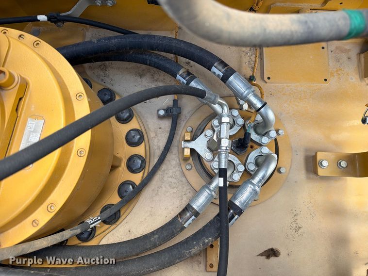 image for item FN3541 2022 Caterpillar 330 TC excavator