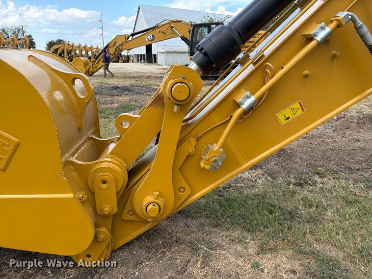 image for item FN3541 2022 Caterpillar 330 TC excavator