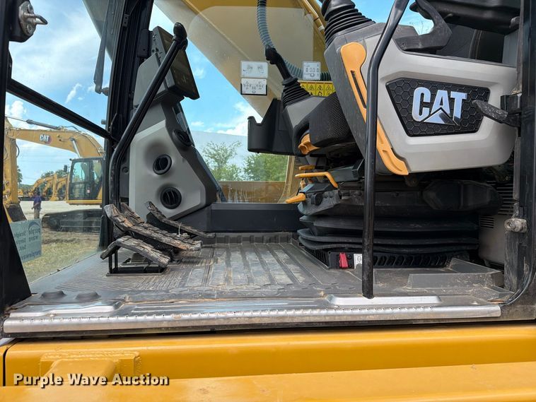 image for item FN3541 2022 Caterpillar 330 TC excavator