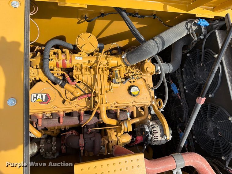 image for item FN3541 2022 Caterpillar 330 TC excavator
