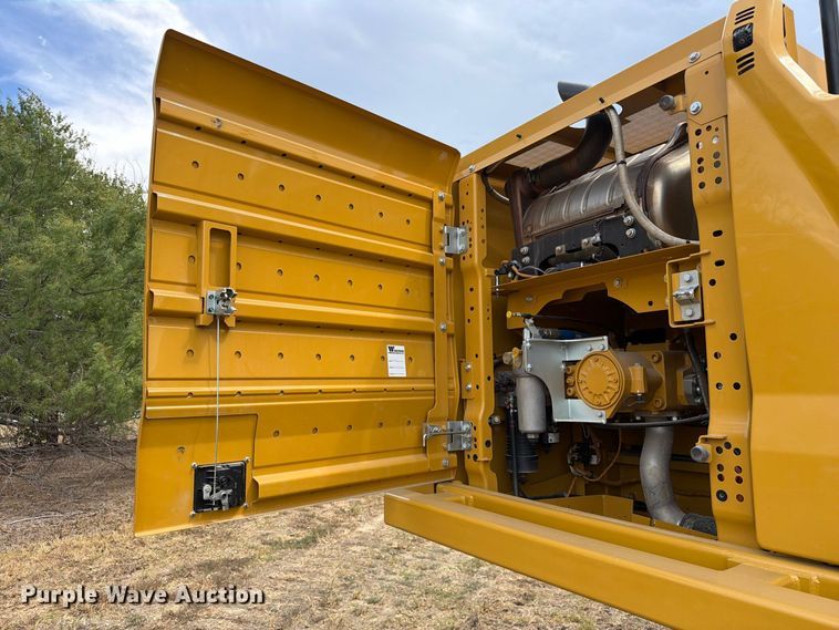 image for item FN3541 2022 Caterpillar 330 TC excavator