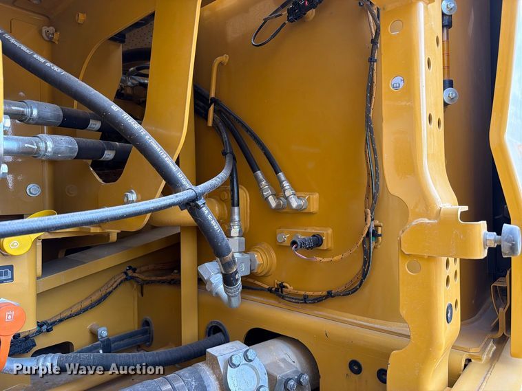 image for item FN3541 2022 Caterpillar 330 TC excavator
