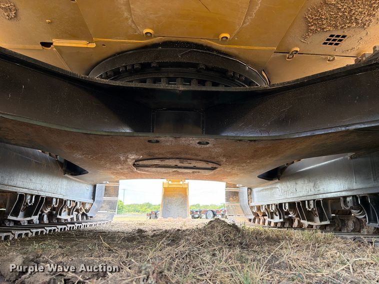 image for item FN3541 2022 Caterpillar 330 TC excavator