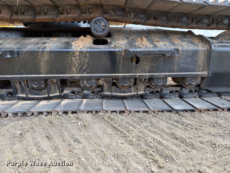 image for item FN3541 2022 Caterpillar 330 TC excavator